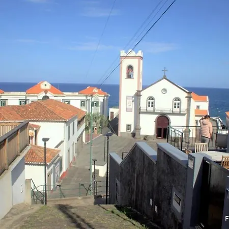 Pdelgada 3-bed House Sleeps 6 Parking & Sea View בית נופש פונטה דלגדה