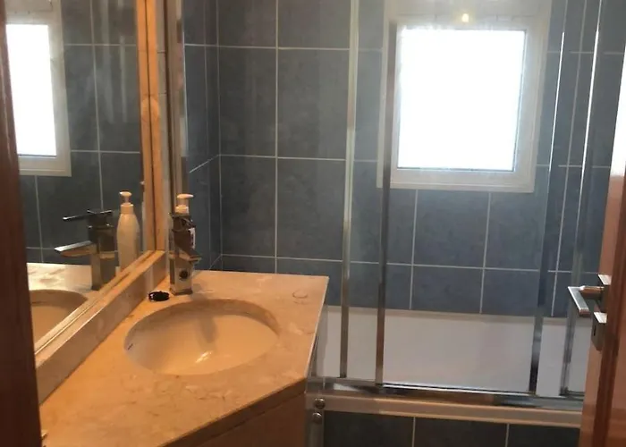 Pdelgada 3-bed House Sleeps 6 Parking & Sea View פונטה דלגדה