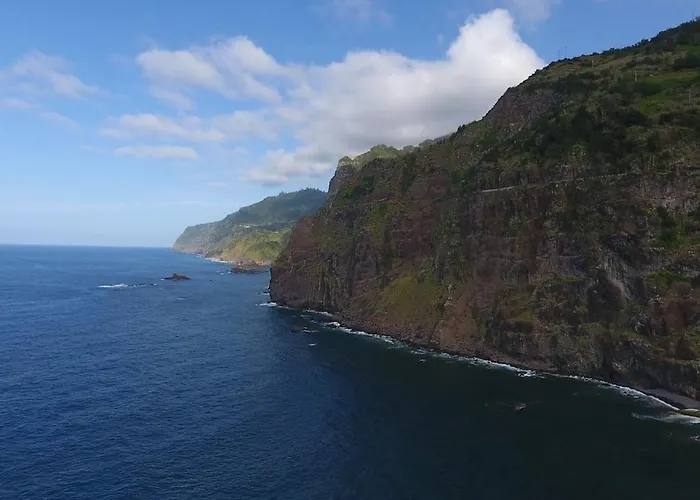 Pdelgada 3-bed House Sleeps 6 Parking & Sea View בית נופש *