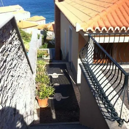 Pdelgada 3-bed House Sleeps 6 Parking & Sea View Сasa de vacaciones