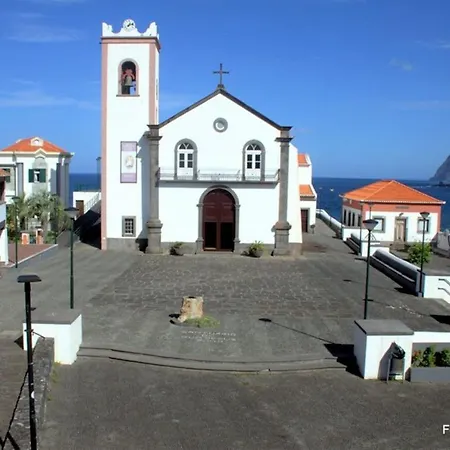 Pdelgada 3-bed House Sleeps 6 Parking & Sea View Tatil Evi *