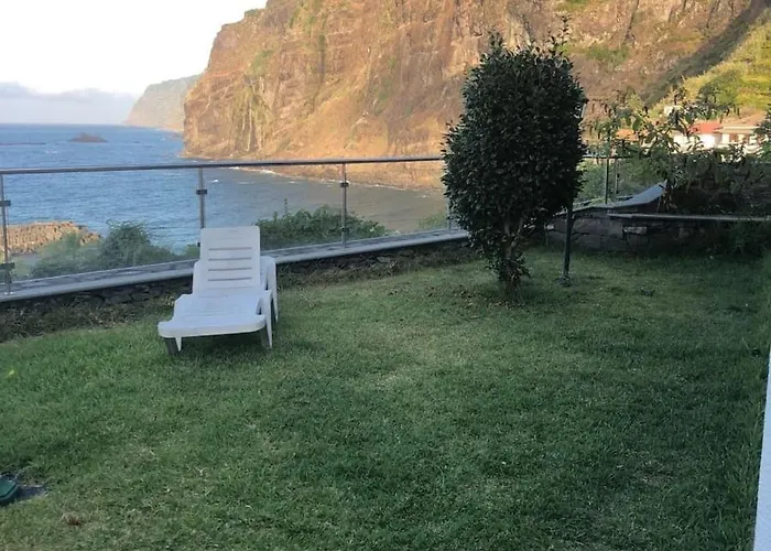 Pdelgada 3-bed House Sleeps 6 Parking & Sea View * 폰타델가다