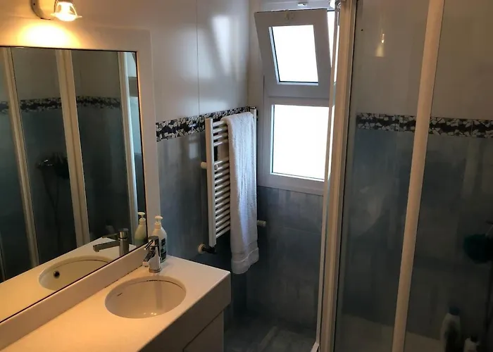 Pdelgada 3-bed House Sleeps 6 Parking & Sea View 펜션