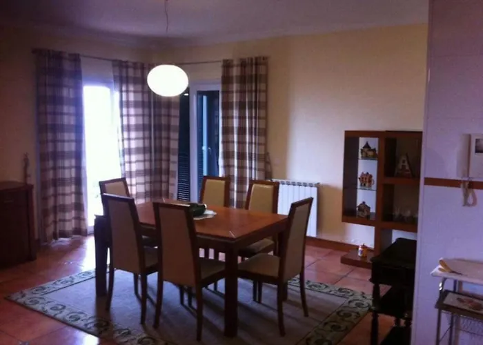 Pdelgada 3-bed House Sleeps 6 Parking & Sea View 펜션 *